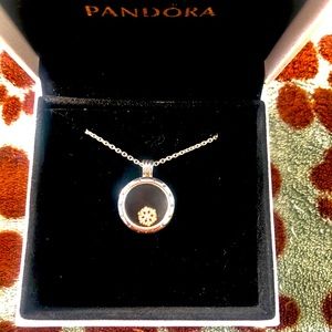 Pandora Locket With 1 Floating Charm
